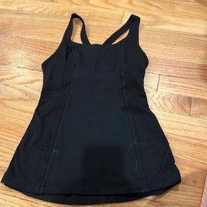 Lulu lemon tank